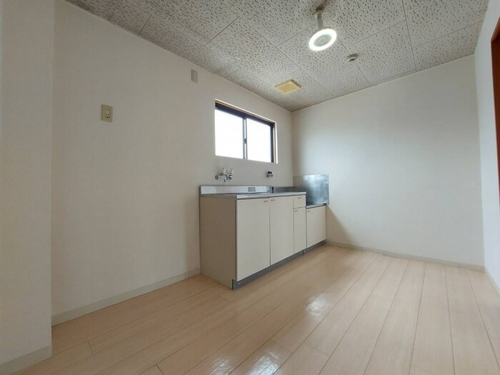 レジデンス甲斐の物件内観写真