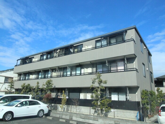 メゾンパサニアの物件外観写真