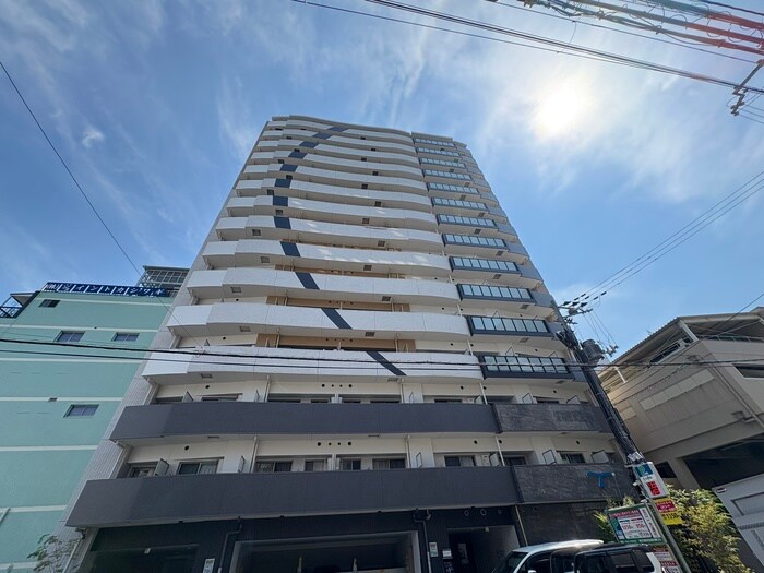 セレニテ本町東リアンの物件外観写真