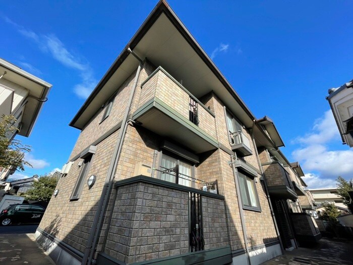 セジュ－ルリンデンの物件外観写真