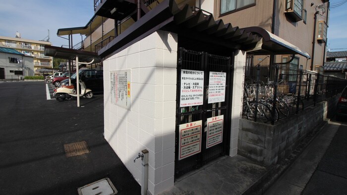 ベルメゾン・フォワイエの物件外観写真