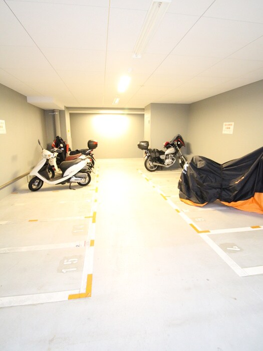 セレニテ心斎橋グランデの物件外観写真