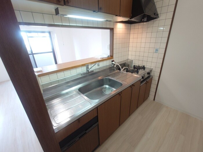 フォレスタ育和の物件内観写真