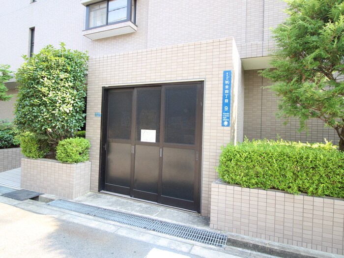 フォレスタ育和の物件外観写真