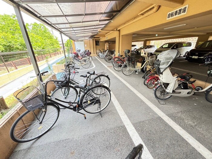 ふぁみ－ゆアビコⅡの物件外観写真