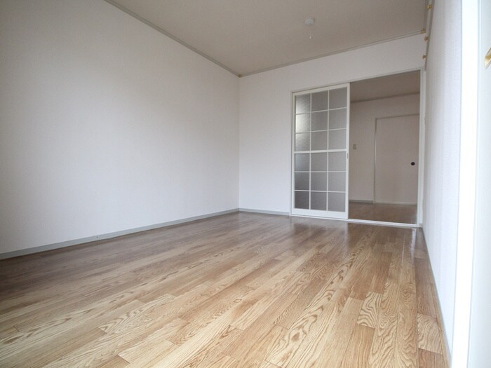 シャルム箕面の物件内観写真