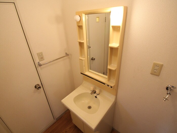 シャルム箕面の物件内観写真