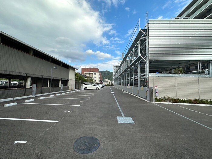 ローレルスクエア柏原（５０５）の物件外観写真