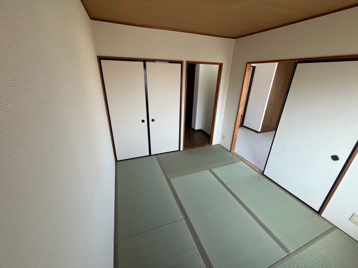 吉村ハイツの物件内観写真