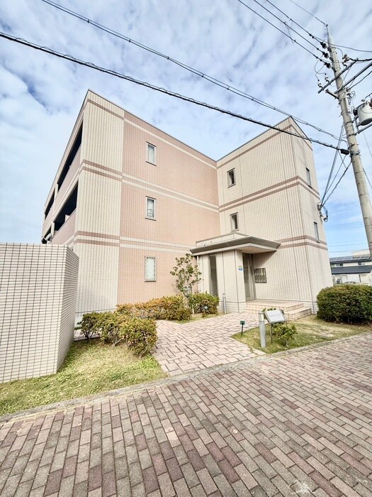 ＥＶＥＲ　ＨＩＬＬＳ　Ｎ棟の物件外観写真