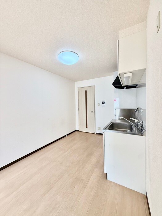 ＥＶＥＲ　ＨＩＬＬＳ　Ｎ棟の物件内観写真