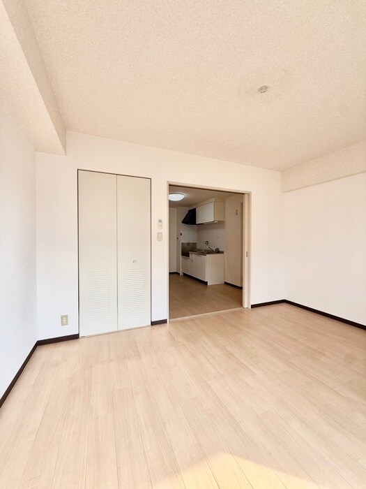 ＥＶＥＲ　ＨＩＬＬＳ　Ｎ棟の物件内観写真