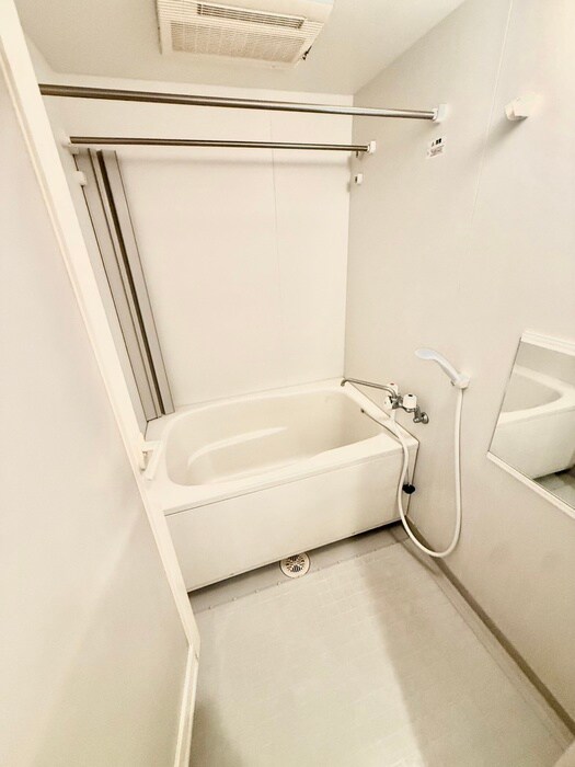 ＥＶＥＲ　ＨＩＬＬＳ　Ｎ棟の物件内観写真