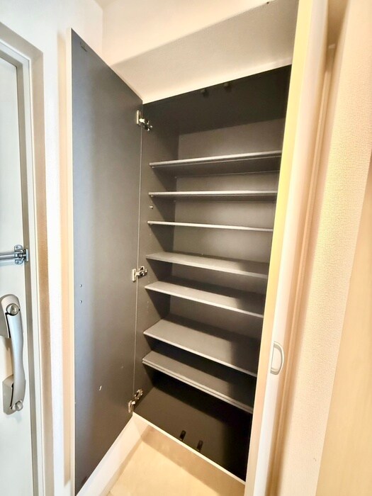 ＥＶＥＲ　ＨＩＬＬＳ　Ｎ棟の物件内観写真