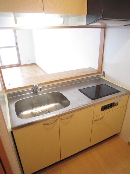 サンロイヤル三条の物件内観写真