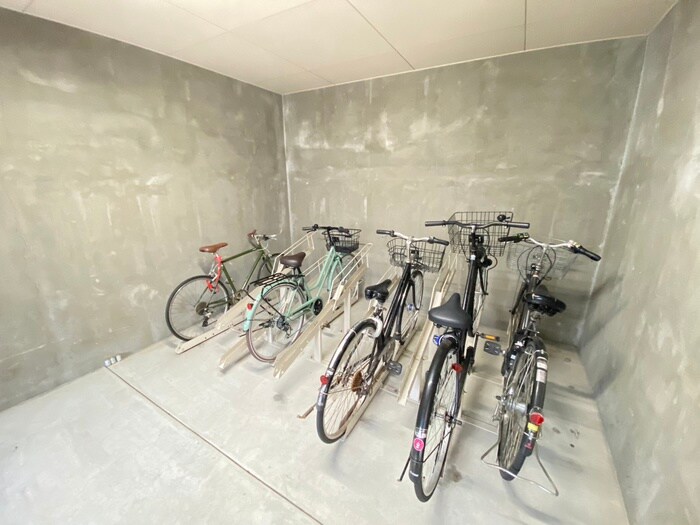 サンロイヤル三条の物件外観写真