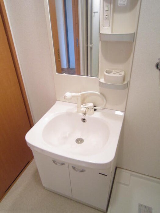 サンロイヤル三条の物件内観写真