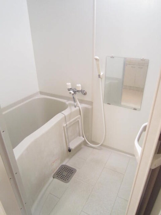 サンロイヤル三条の物件内観写真