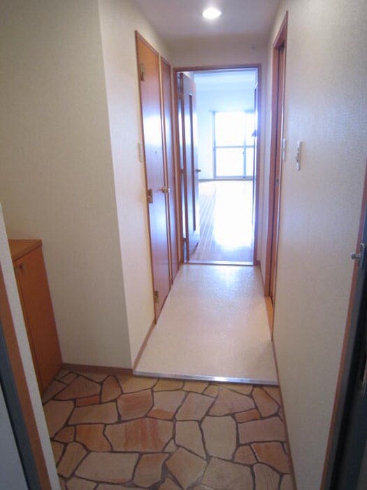 サンロイヤル三条の物件内観写真