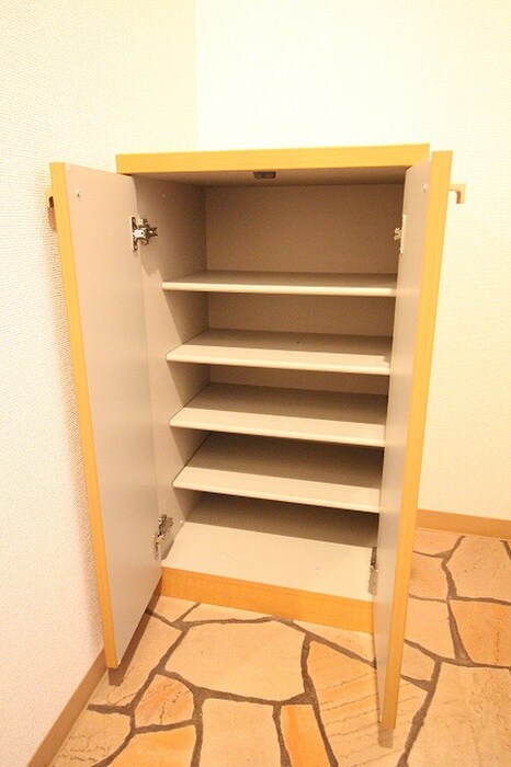 サンロイヤル三条の物件内観写真