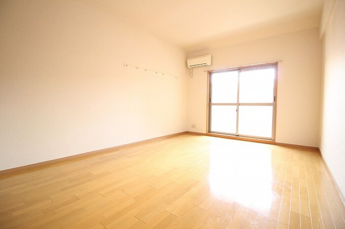 サンロイヤル三条の物件内観写真