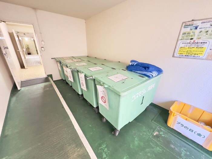 コスモＳＴ河原町（９０２）の物件外観写真