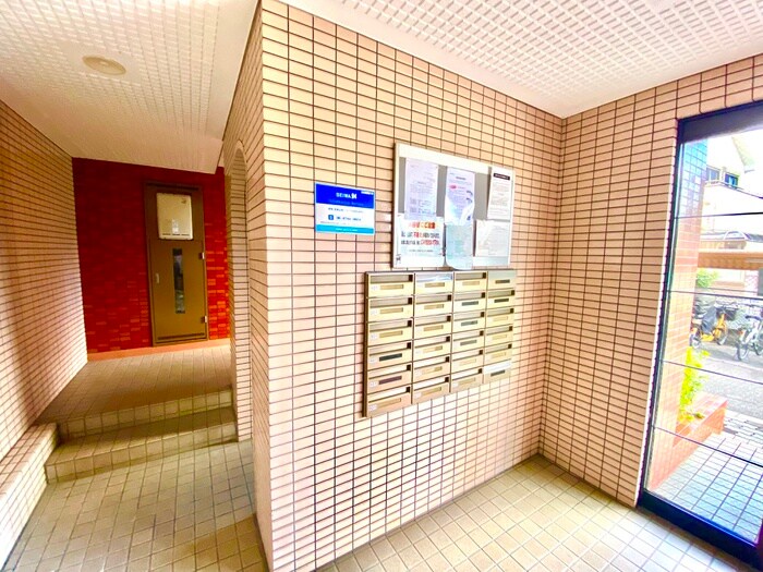 パ－クサイドマンションの物件外観写真