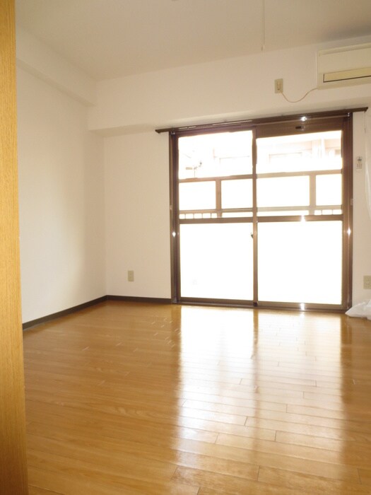 レスポワ－ル東の物件内観写真