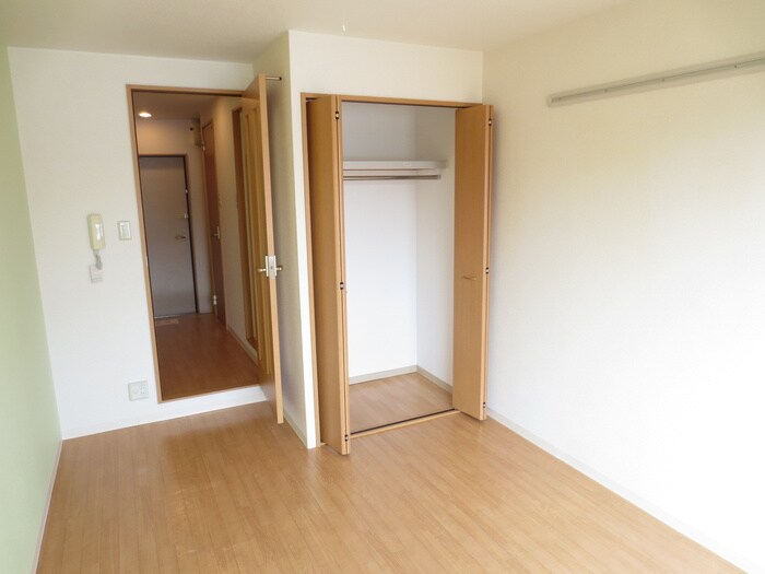 カ－サリビヴェ－レの物件内観写真