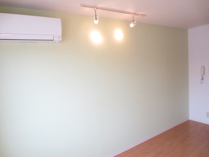 カ－サリビヴェ－レの物件内観写真