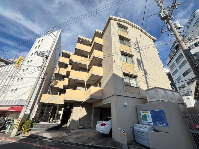 春日丘マンションの物件外観写真