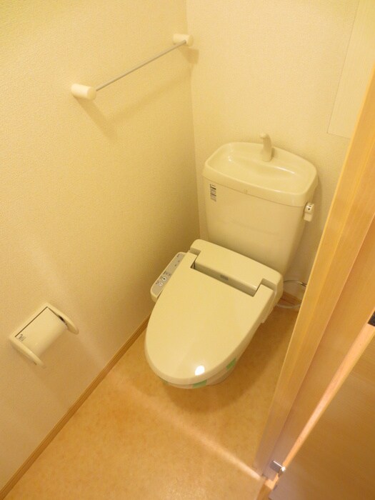 巽北ロイヤルマンションの物件内観写真