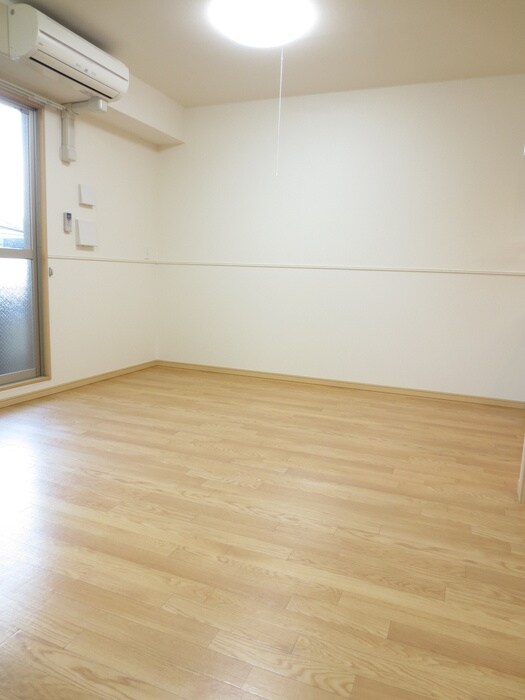 巽北ロイヤルマンションの物件内観写真