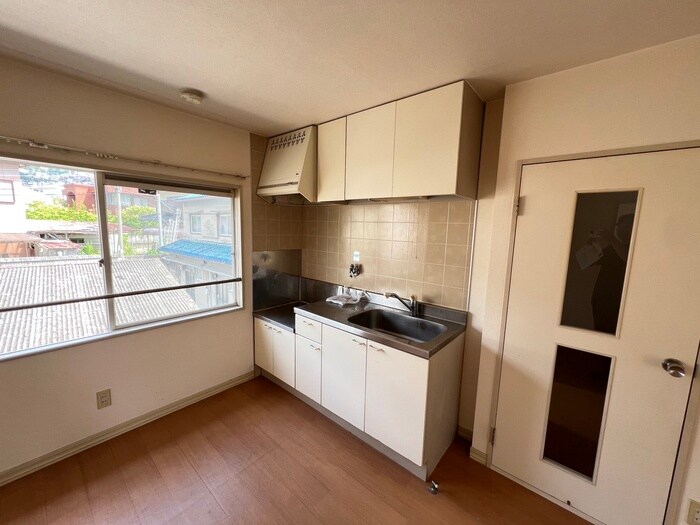 グランデヴォワ石切の物件内観写真