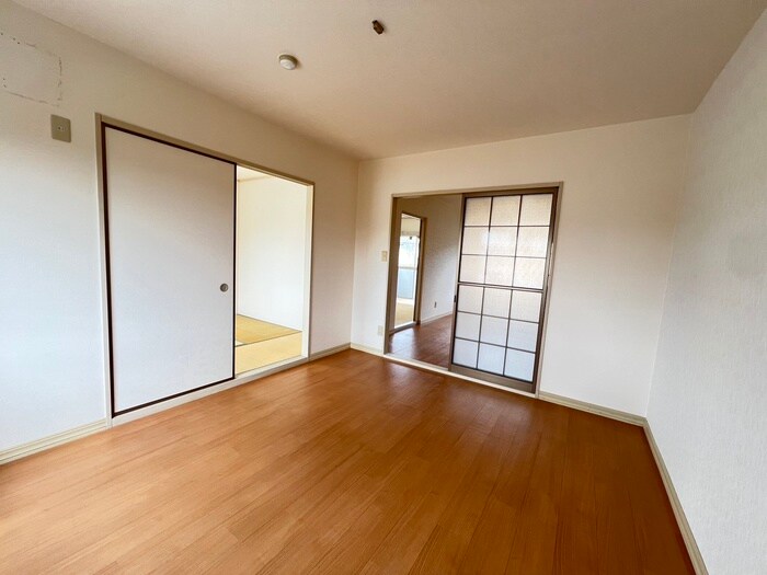 グランデヴォワ石切の物件内観写真