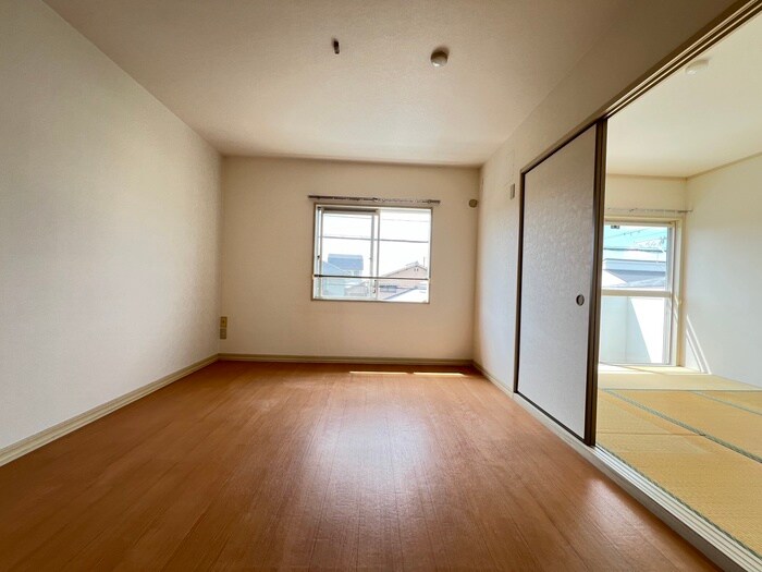 グランデヴォワ石切の物件内観写真