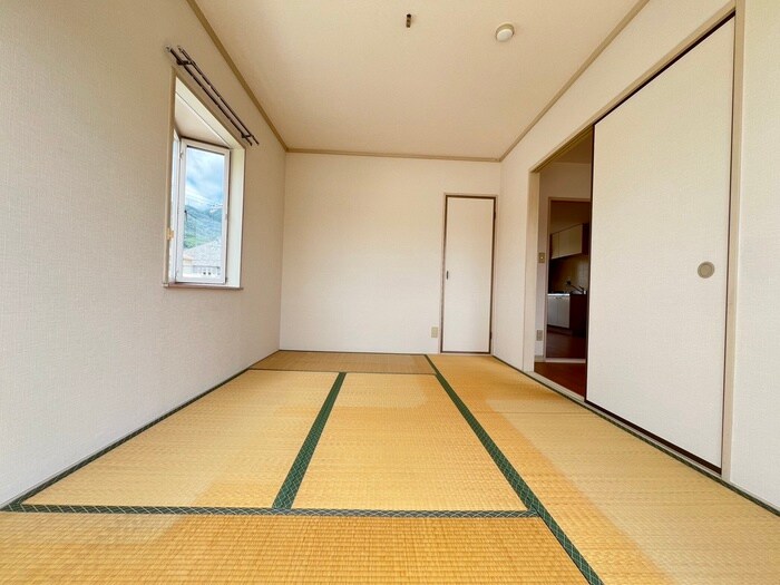 グランデヴォワ石切の物件内観写真