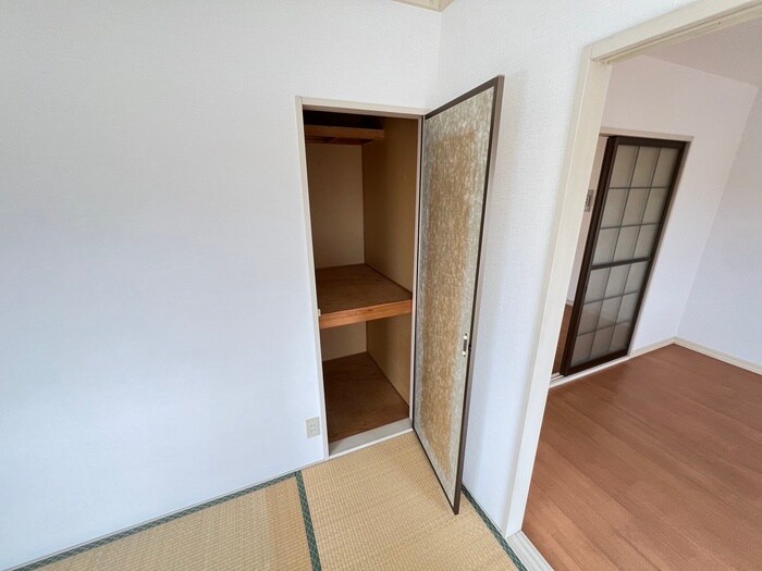 グランデヴォワ石切の物件内観写真