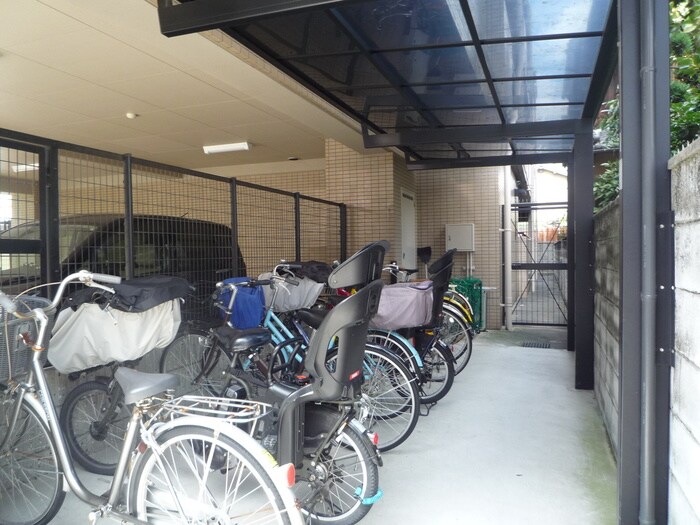 リバーサイドホームの物件外観写真