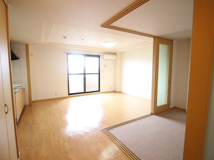 カステル　ヴェッチオの物件内観写真