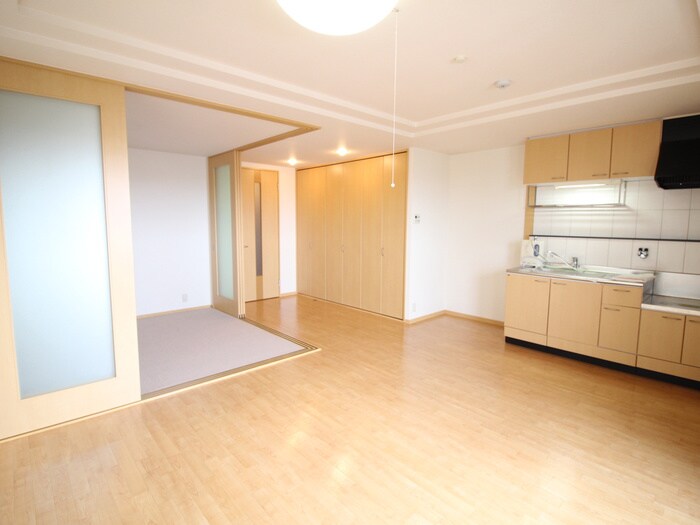 カステル　ヴェッチオの物件内観写真