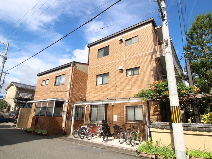 ﾚｼﾞﾃﾞﾝｽ了以苑の物件外観写真