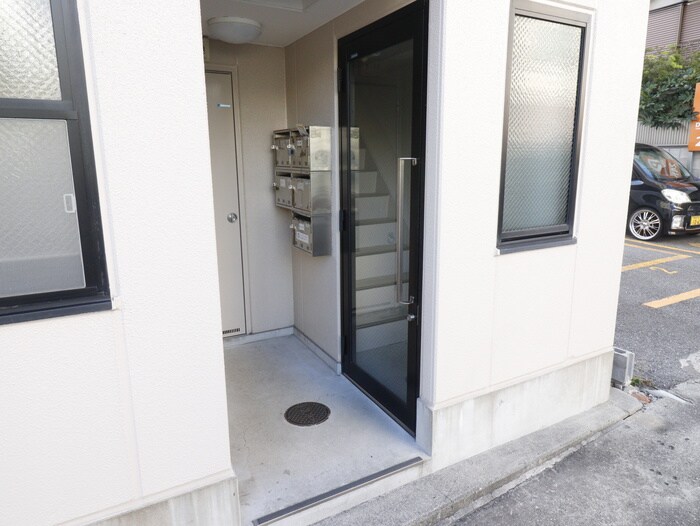 前田マンションの物件外観写真