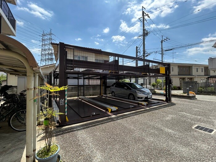 リバ－サイド中山の物件外観写真