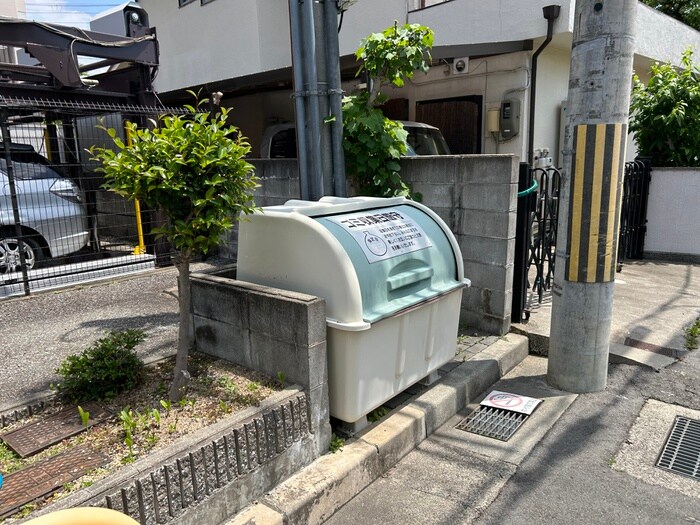 リバ－サイド中山の物件外観写真