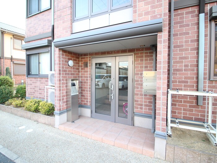 プル－ニア天美Ａ棟の物件外観写真