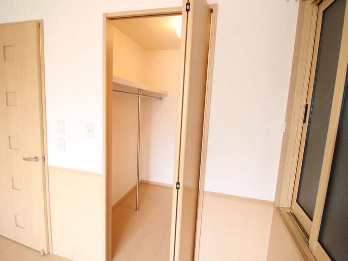 プル－ニア天美Ａ棟の物件内観写真