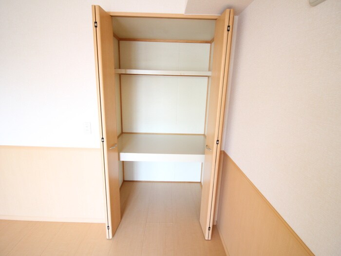 プル－ニア天美Ａ棟の物件内観写真