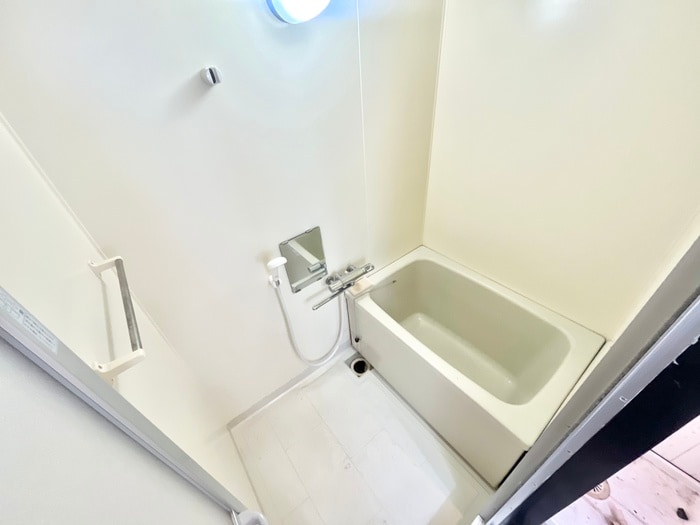 アヴニ－ル１番館の物件内観写真