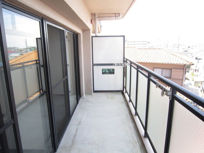 サンシ－ズ南山手の物件内観写真